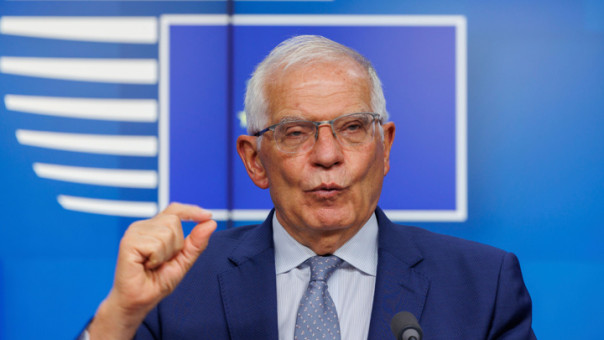 Совсем затравили Жозепа. А за что, спрашивается?