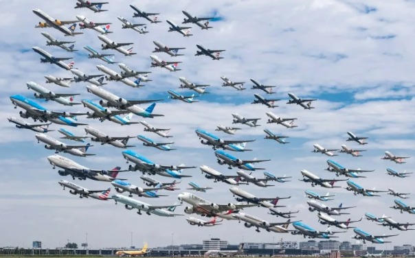 В Киеве массовая эвакуация дипкорпусов и граждан иностранных государств