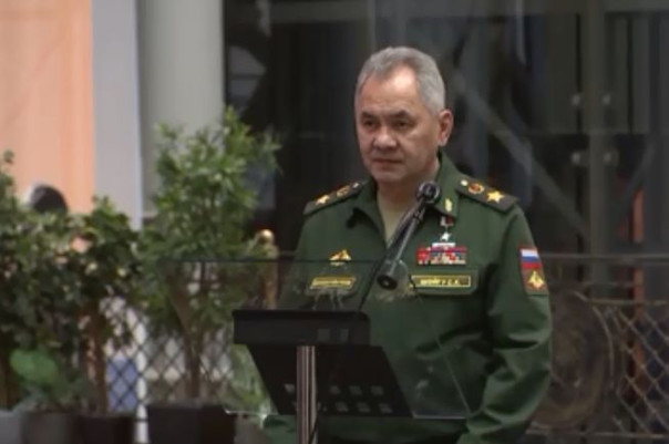 Министр обороны Сергей Шойгу вручил медали «Золотая Звезда» героям спецоперации