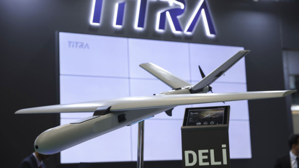 В Турции разработали новый беспилотник-камикадзе | Турецкий "Bayraktar" отказался от строительства завода на Украине