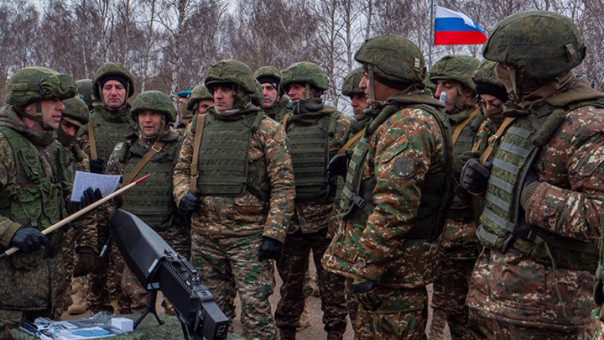 Наши войска продолжают продвигаться, сжимая кольцо вокруг Авдеевки, - глава ДНР