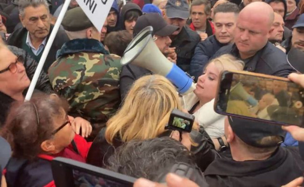 «Шорт побьери!»: в проамериканском Кишиневе настойчиво ищут русский след