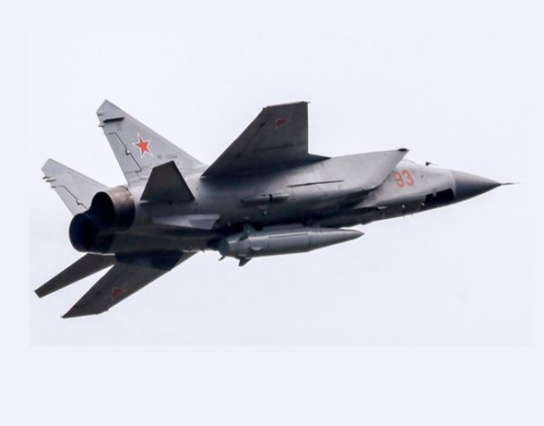 Гиперзвуковой сигнал Киеву: британская разведка разглядела «Кинжалы» под Минском