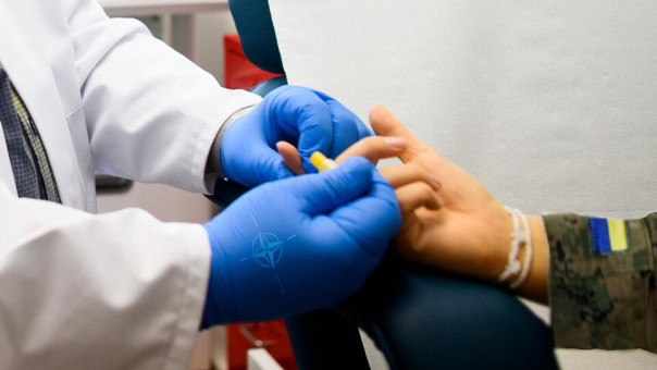 Подарок Украине из Африки – зараженная СПИДом кровь