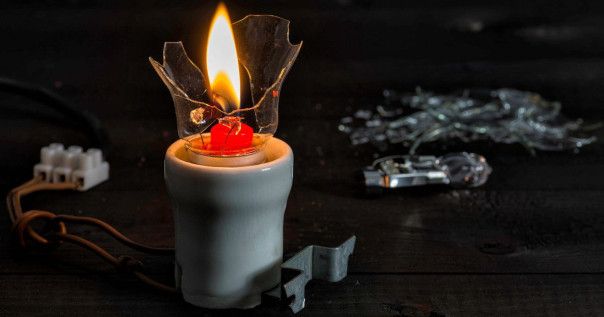 Эмиграция или освещение лучиной: какие перспективы маячат перед населением Прибалтики