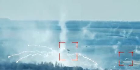 Кадры провальной попытки мотопехотного взвода ВСУ прорвать линию обороны бойцов «Сомали» и 11-го полка НМ ДНР в окрестностях Песок