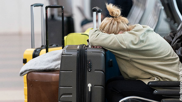 Россия выстояла без уехавших | Уехавшие из России делятся на две категории