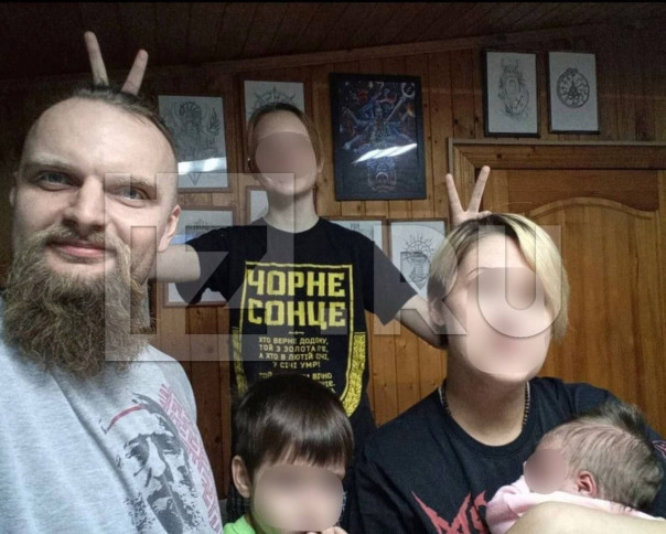 В Подмосковье сегодня задержали 14-летнюю нацистку, подозреваемую в убийстве своего шестилетнего брата.