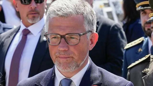 Немцы осудили экс-посла Украины Мельника, раскритиковавшего учебник за статью о Крыме