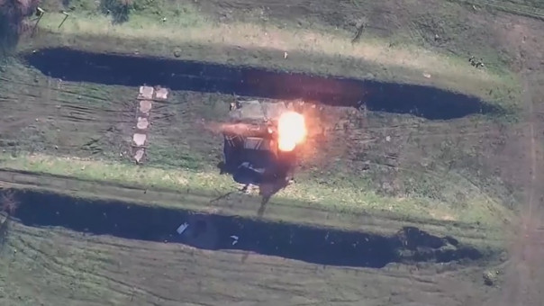 Красивое! Минобороны показало видео уничтожения РЛС ударными беспилотниками