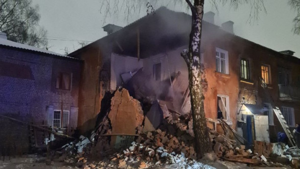 Жилой дом обрушился в Рязани после взрыва газа