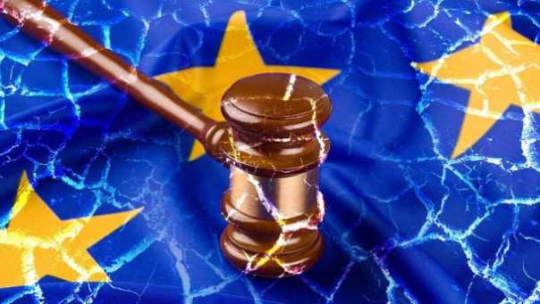 Фиктивные государства Европы запутались с "трибуналом" над Россией