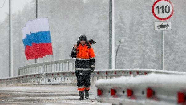 Пока регионы развиваются быстрее их связей, стране грозит распад. Анатолий Вассерман