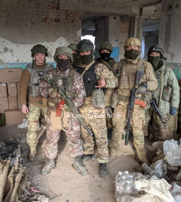 «Городской бой — наша стихия»: бойцы ЧВК «Вагнер» о взятии Соледара