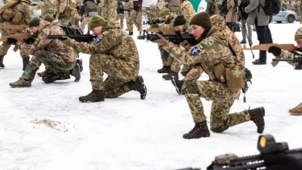 В ЛНР указали на рост числа женщин в рядах армии ВСУ