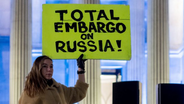 Вязкие позиционные бои: какие санкционные риски ждут Россию в новом году