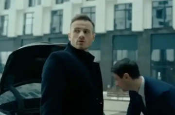 "Мальчики уехали, мужчины остались" Соцреклама, высмеивающая россиян, которые уехали от мобилизации