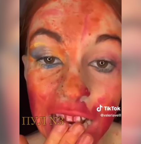 "Укронацистский йюмар"... просто напоминалка для чего проводится спецоперация