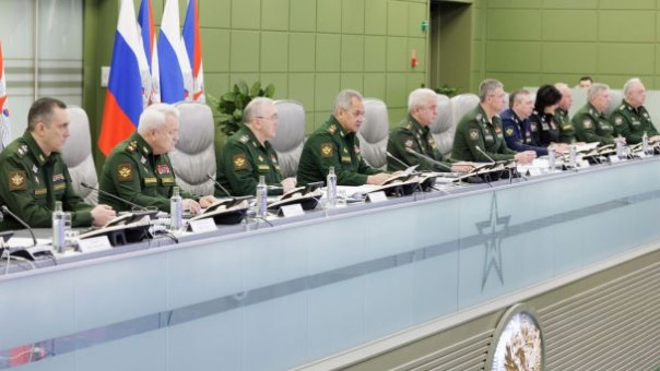 Министр обороны РФ Шойгу высказался о попытке дестабилизации обстановки в стране 23-25 июня и о ситуации на фронте.