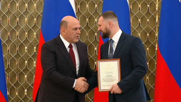 Мишустин поблагодарил военкоров