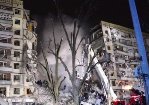 Арестович проговорился: в разрушении дома в Днепропетровске виновата украинская ПВО