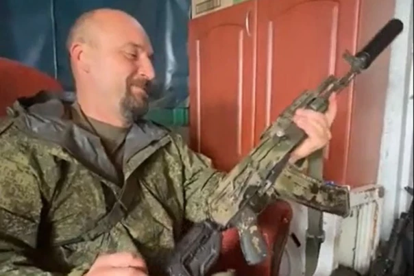 Разведчик раскрыл правду про опасность личных авто и смартфонов у солдат на передовой: "Телефон будет прибит гвоздем к дереву"