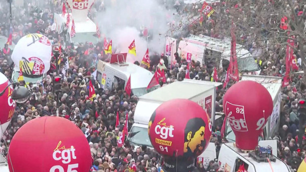 Францию может парализовать на недели