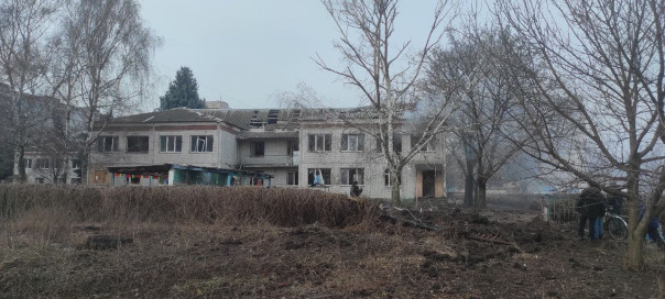 В Краматорске прилетело в промзоне и в детский сад, в котором ВСУшники устроили располагу