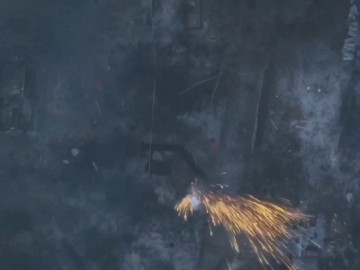 В Сети появилось видео поражения стрелковым оружием сброшенной с украинского беспилотника гранаты