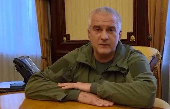 Глава Крыма Аксенов выразил поддержку ЧВК «Вагнер» и регулярным частям ВС РФ и призвал чиновников не мешать тем, кто сражается в зоне СВО