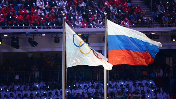 МОК не будет рассматривать вариант допуска россиян с флагом и гимном