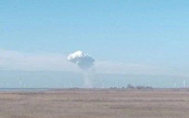 Сильный взрыв в районе Армянска.