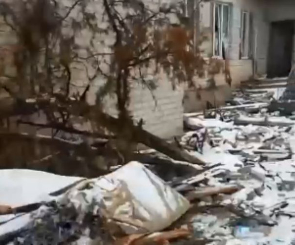 Александр Ходаковский показал последствия попадания удара ракетой HIMARS по пункту управления его батальона