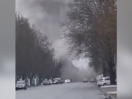 Утром в разных частях Мелитополя были слышны несколько взрывов, частично разрушено здание около многопрофильного колледжа на проспекте 50-летия Победы