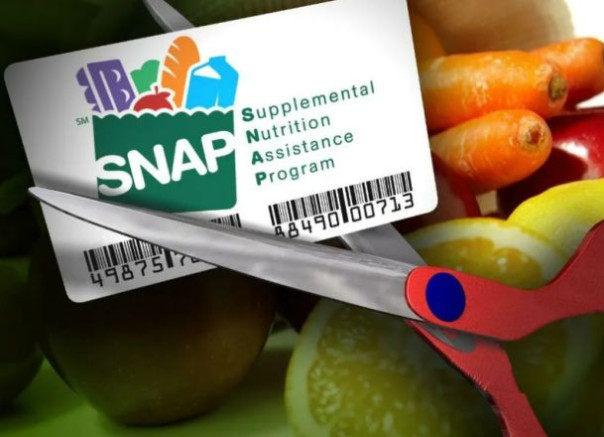 Надвигается голод, поскольку 32 штата намерены сократить пособия по продовольственным талонам
