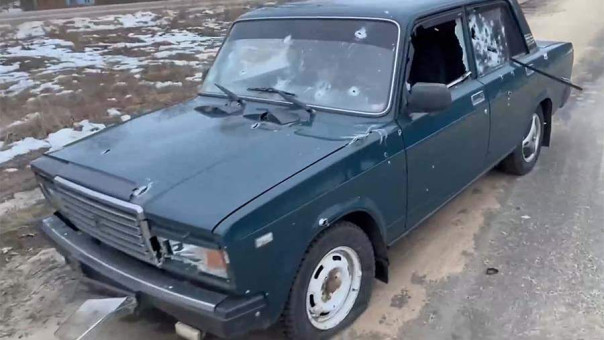 ФСБ РФ опубликовала кадры расстрелянных боевиками автомобилей в Брянской области