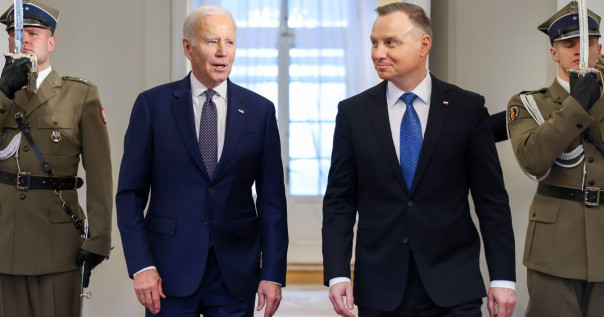 Когда украинцы закончатся: США выбрали нового «цепного пса» для «сдерживания» России