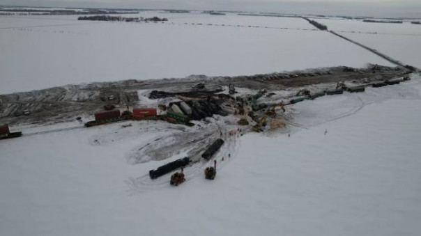 В США сошел с рельсов очередной поезд с опасными химикатами