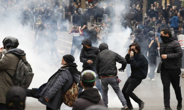 Тень Людовика XVI над Францией