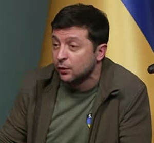 Главнокомандувач совсем плохой