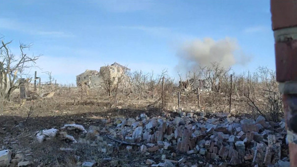 Наши войска владеют инициативой по всему Донецкому фронту