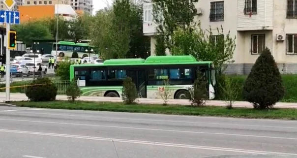 Жуткая авария произошла в Казахстане [18+]