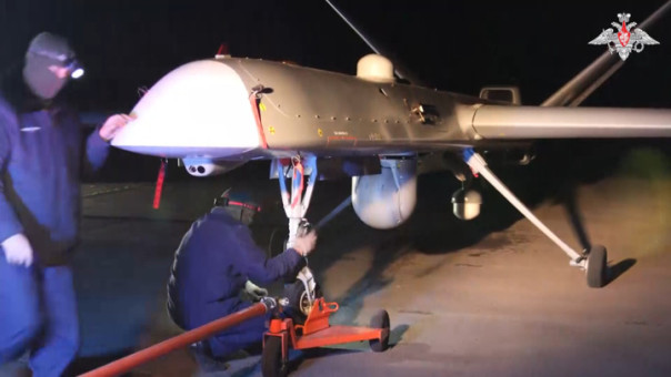 Ударный БПЛА поразил колонну военной техники украинских боевиков