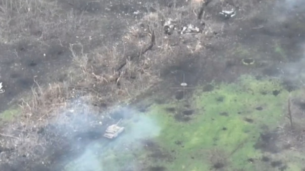 Решительный штурм: видео с бегством солдат ВСУ от российского танка