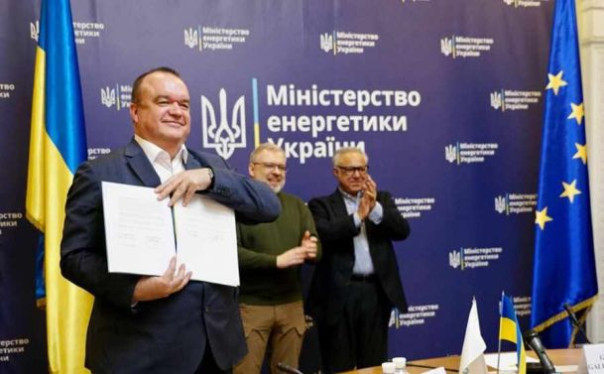 По следам Чернобыля: США и Британия грозятся построить на Украине 20 модульных реакторов