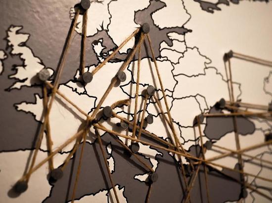 Лейтенант НМ ДНР объяснил сложность попыток отодвинуть линию фронта от Донецка