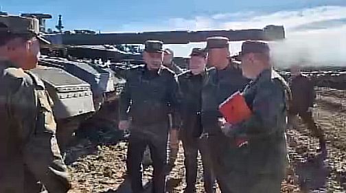 Шойгу проинспектировал готовность военной техники, которая направляется в зону спецоперации