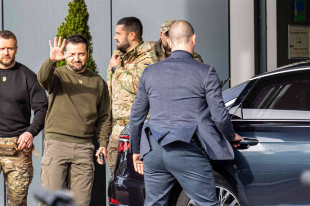 Зеленский "секретно" прибыл в Нидерланды