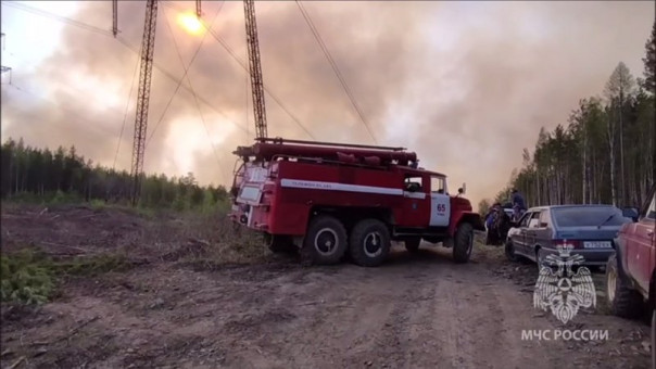 В каких регионах России высок риск лесных пожаров в мае 2023 года?