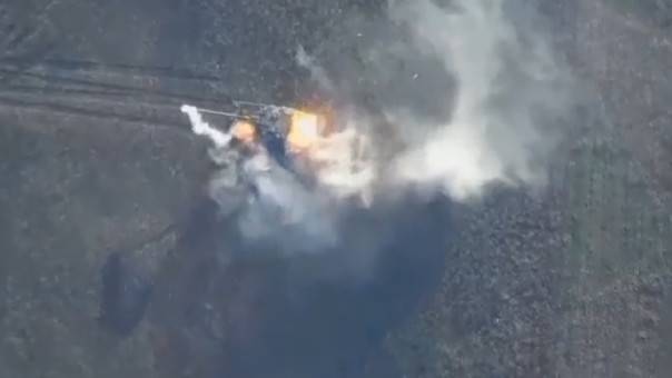 Появились кадры масштабного поражения "Ланцетами" украинской техники